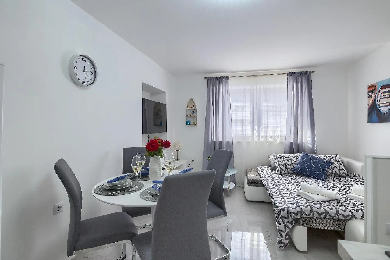 Apartment Studio Apartman Luka Pomer
