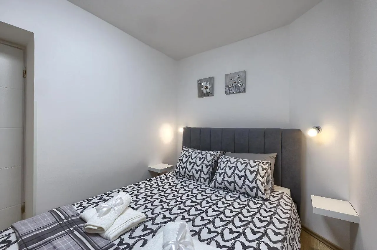 Apartment Studio Apartman Luka Pomer Croatia