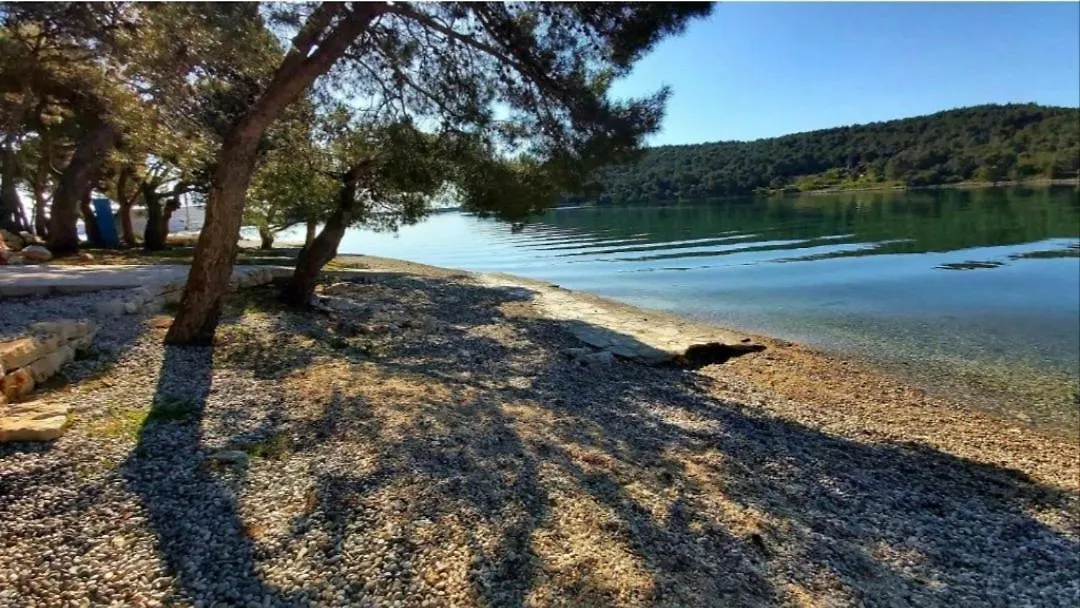Studio Apartman Luka Pomer 0*,  Croatia